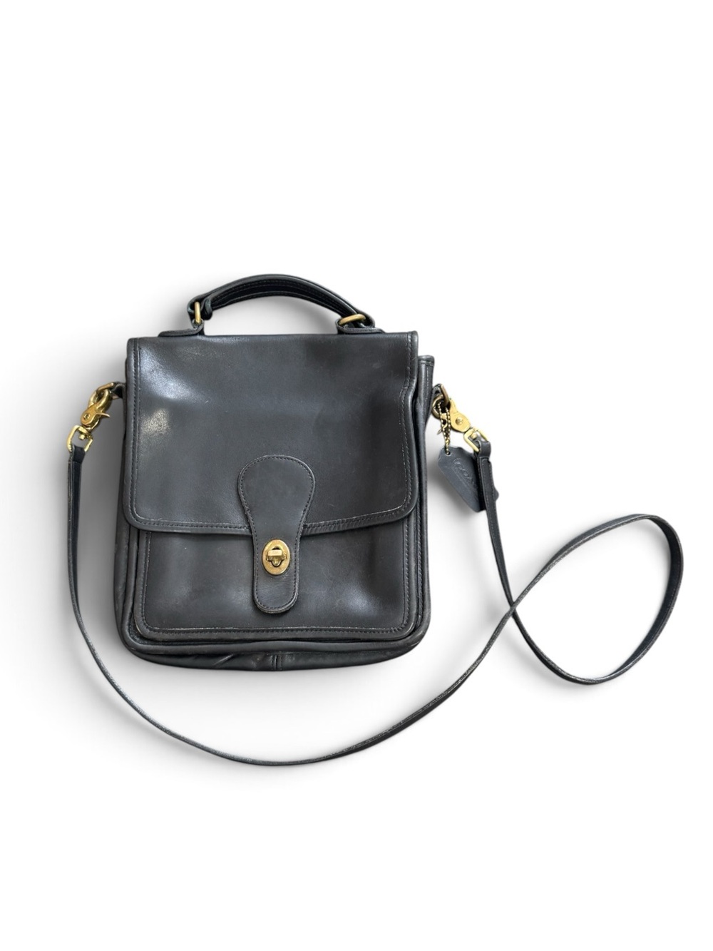 Coach Vintage Black G6L-5130 Station Leather Crossbody With Turnlock Closure
